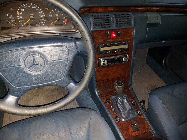 7#6807 Automobile Mercedes E200 in vendita - foto 8