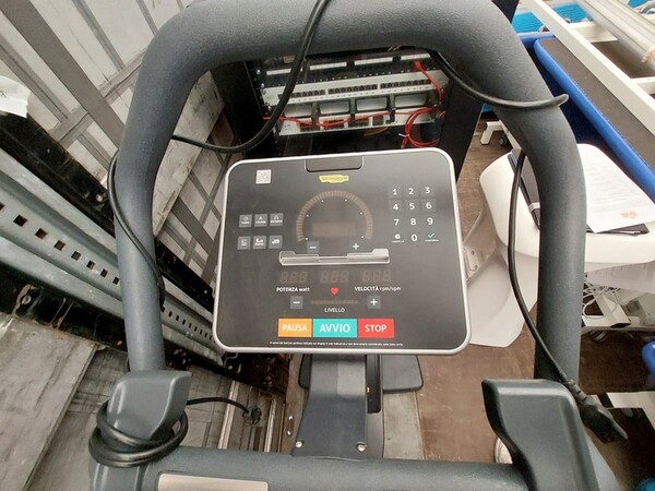 4#6813 Attrezzature per ambulatorio medico in vendita - foto 6