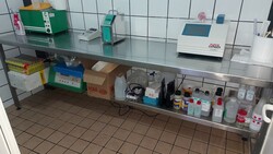 Laboratory equipment - Lot 1 (Auction 6815)