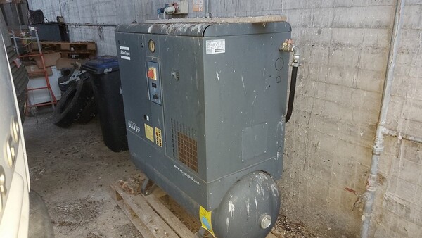 10#6815 Compressore d'aria Atlas Copco Airpower in vendita - foto 1
