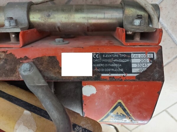 2#6815 Arredi ed attrezzature per ufficio in vendita - foto 20