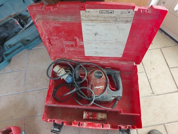 2#6815 Arredi ed attrezzature per ufficio in vendita - foto 34