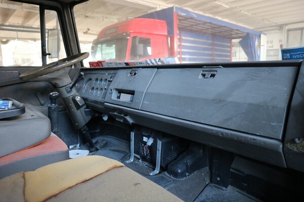 7#6816 Autocarro centinato Iveco in vendita - foto 14