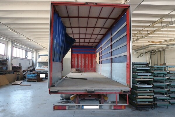 8#6816 Autocarro centinato Iveco in vendita - foto 5