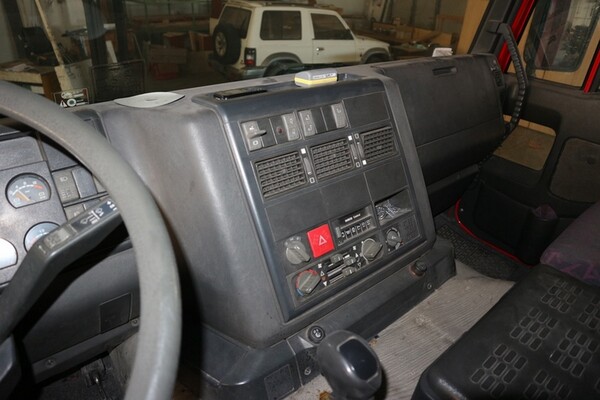 8#6816 Autocarro centinato Iveco in vendita - foto 17