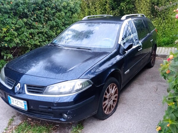 48#6817 Autocarro Renault Laguna in vendita - foto 2