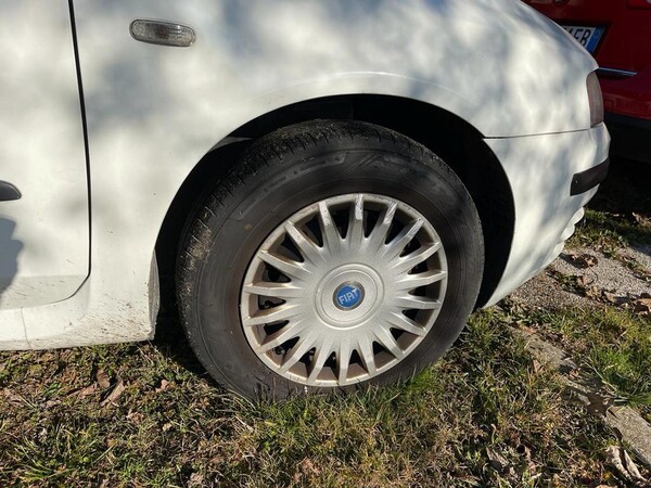 16#6819 Autocarro Fiat Stilo Van in vendita - foto 9