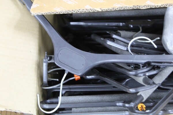 2#6821 Bottoni e accessori per abiti in vendita - foto 17