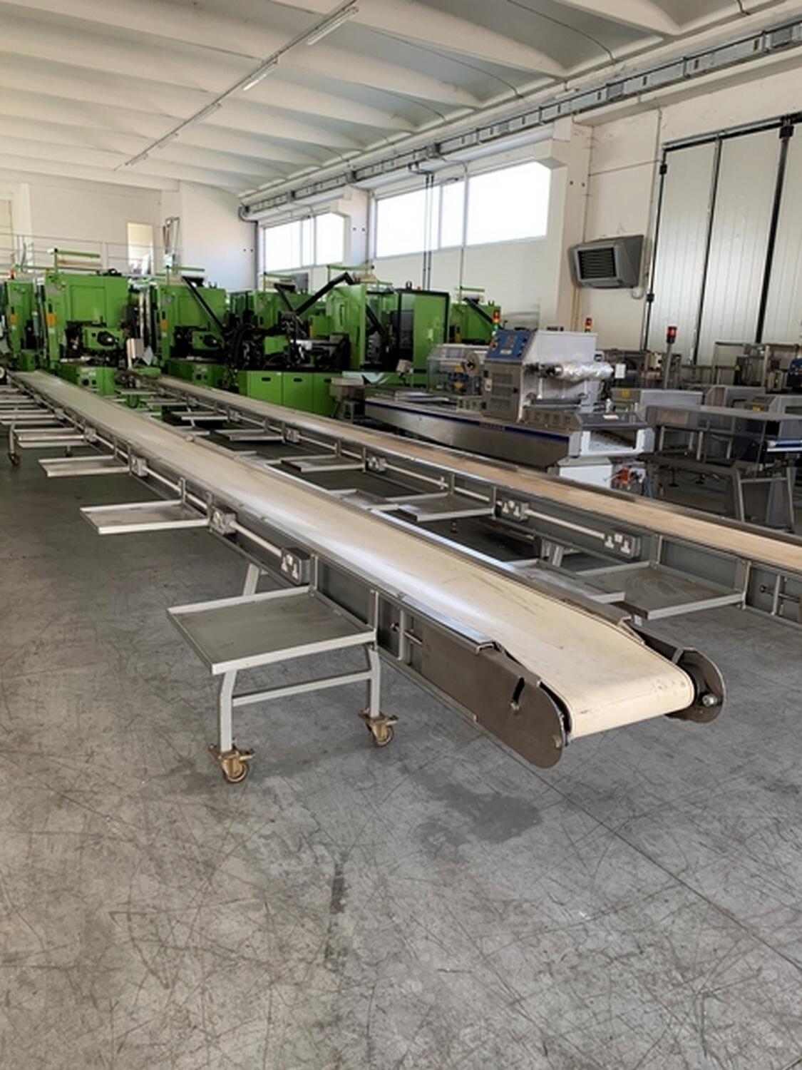 Lot Conveyor belt