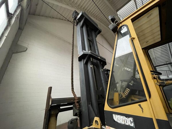 11#6827 Carrello elevatore Caterpillar in vendita - foto 3