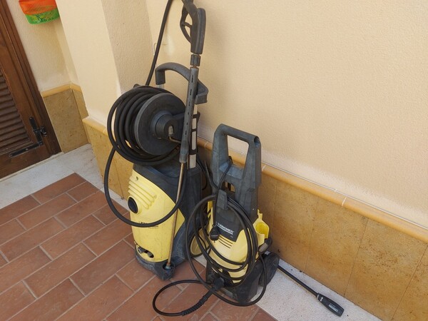 2#6830 Arredamento e attrezzatura informatica in vendita - foto 3