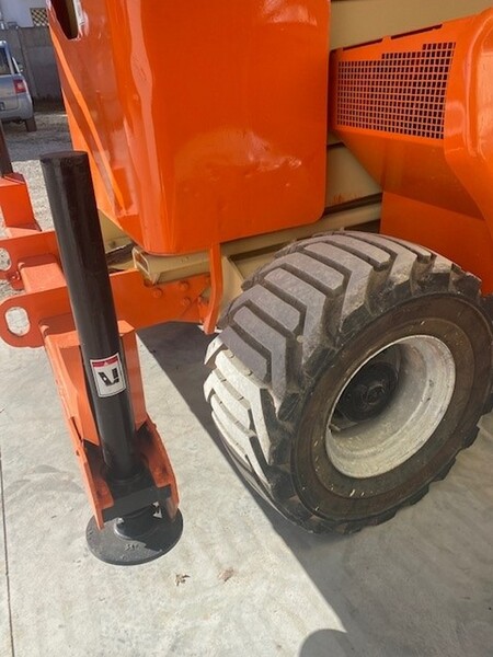 2#6832 Piattaforma aerea verticale JLG in vendita - foto 4