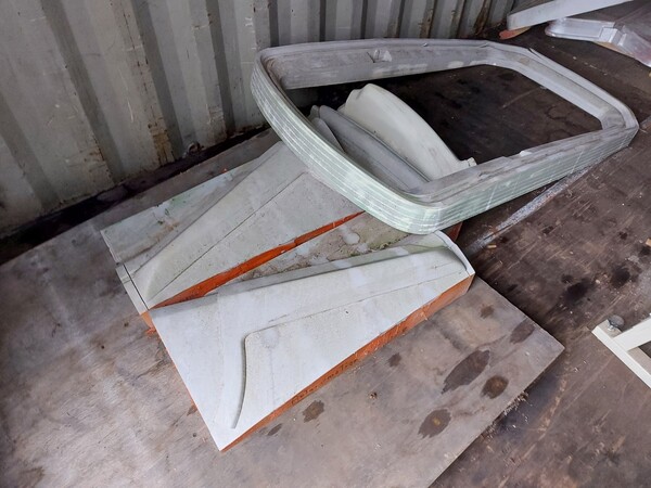 1#6834 Container e stampi per cucce per cani in vendita - foto 3