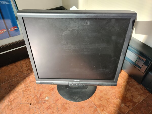 1#6840 Arredi da ufficio e ricambi automotive ed elettrici in vendita - foto 11