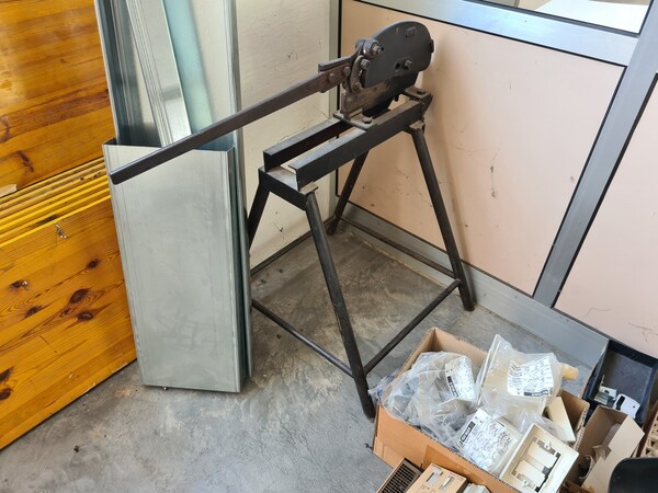 1#6840 Arredi da ufficio e ricambi automotive ed elettrici in vendita - foto 24