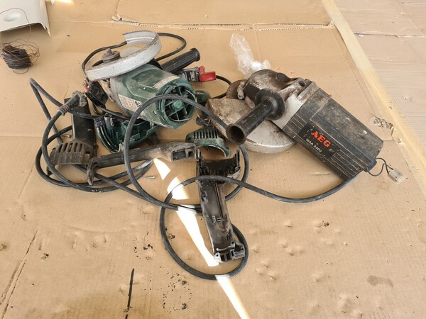 1#6840 Arredi da ufficio e ricambi automotive ed elettrici in vendita - foto 35