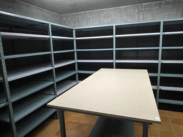 1#6841 Scaffalature e carrelli porta pelli in vendita - foto 7