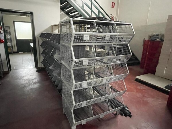 1#6841 Scaffalature e carrelli porta pelli in vendita - foto 19