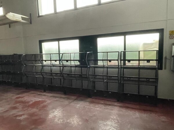 1#6841 Scaffalature e carrelli porta pelli in vendita - foto 48