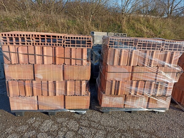 1#6856 Materiali per edilizia e opere stradali in vendita - foto 1