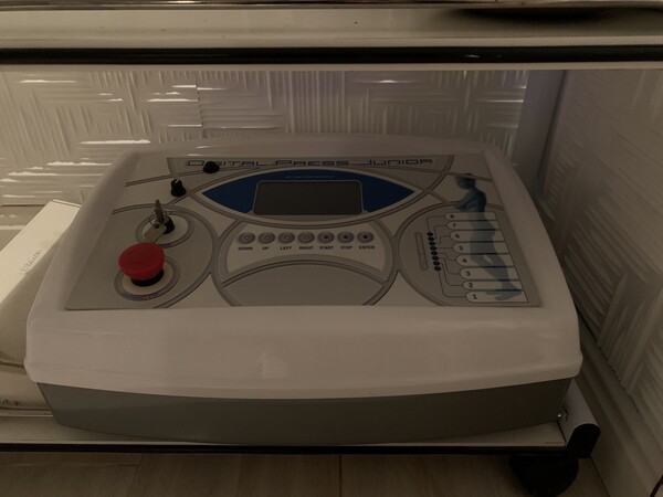 2#6866 Macchinari e accessori per massaggi e centro benessere in vendita - foto 5