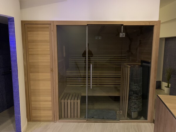 5#6866 Vasca idromassaggio Fabarpool e sauna Harvia in vendita - foto 1