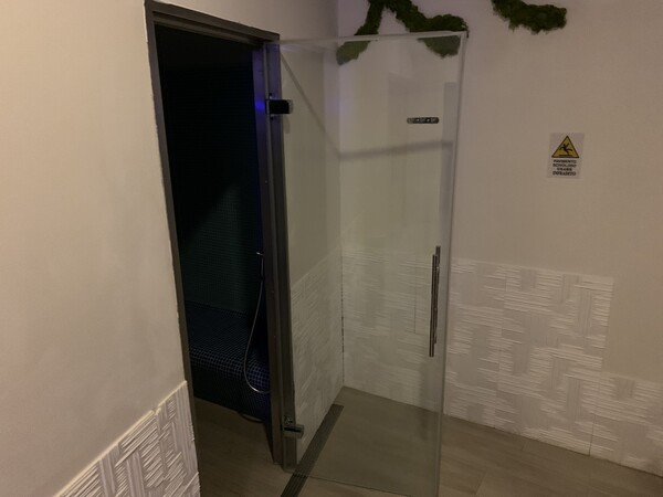 5#6866 Vasca idromassaggio Fabarpool e sauna Harvia in vendita - foto 4