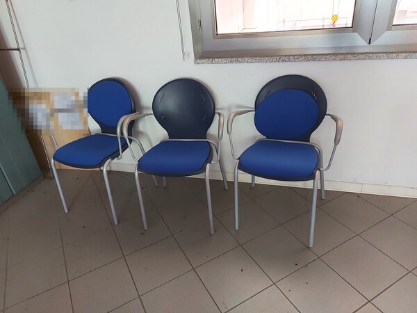 1#6870 Arredi e attrezzatura da ufficio in vendita - foto 3