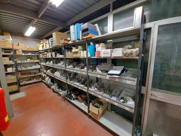 4#6876 Rimanenze di magazzino in vendita - foto 2
