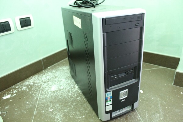 21#6883 Arredamento e attrezzature da ufficio in vendita - foto 15