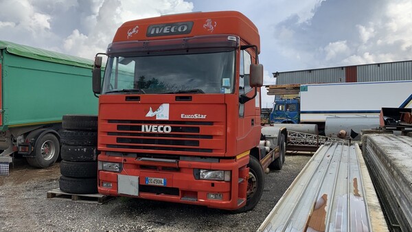 36#6883 Autocarro scarrabile Iveco in vendita - foto 1