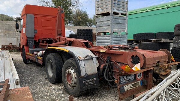 36#6883 Autocarro scarrabile Iveco in vendita - foto 3