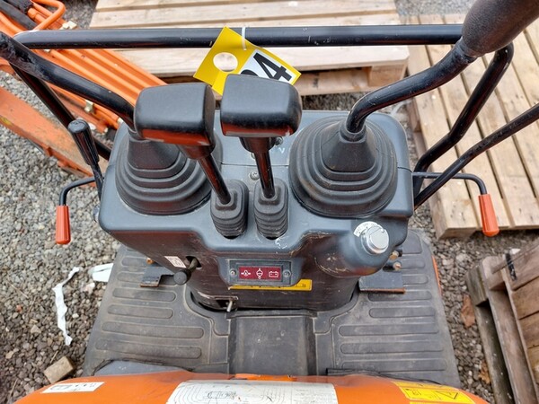 3#6884 Miniescavatore Hitachi ZX10U-2 in vendita - foto 9