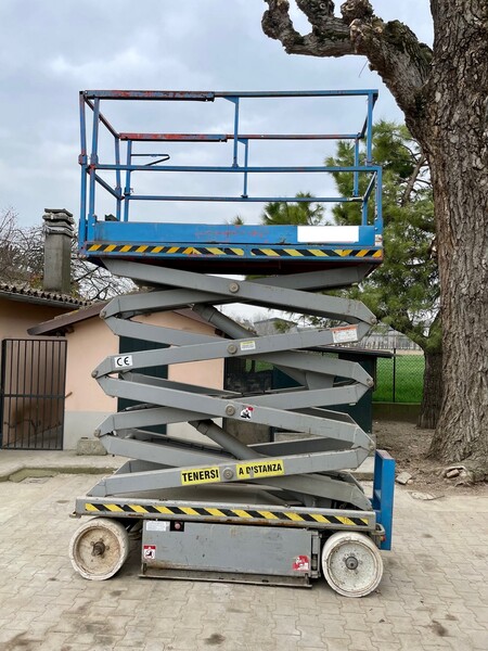 2#6896 Piattaforma aerea Sky Jack in vendita - foto 1