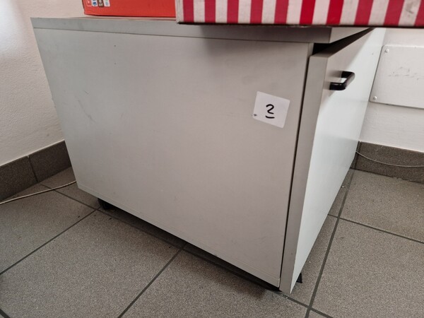 3#6900 Ricambi  e attrezzature per auto e ufficio in vendita - foto 12