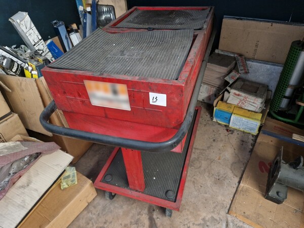 3#6900 Ricambi  e attrezzature per auto e ufficio in vendita - foto 30