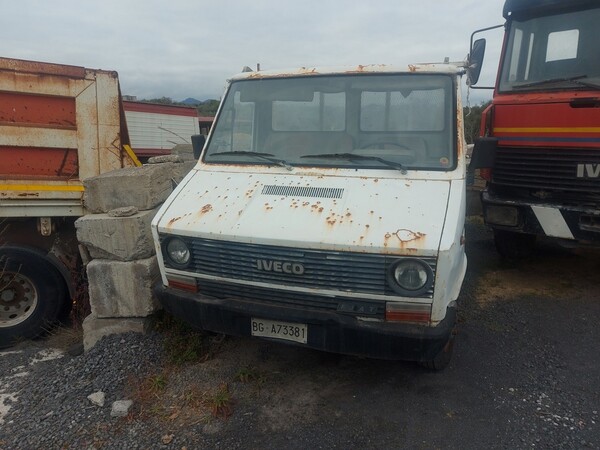 Autocarri in vendita