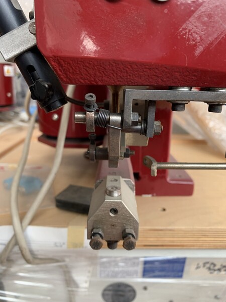 1#6912 Macchine pneumatiche per applicazione borchie ornamentali in vendita - foto 8