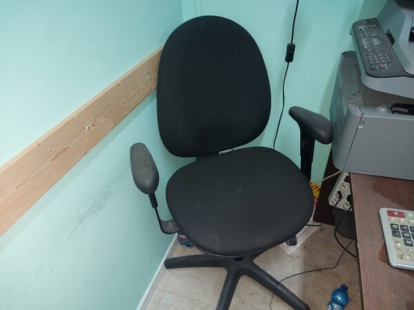 3#6913 Arredamento da ufficio e attrezzatura informatica in vendita - foto 9