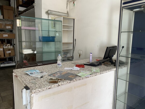 2#6919 Arredamento ed elettronica da ufficio in vendita - foto 3