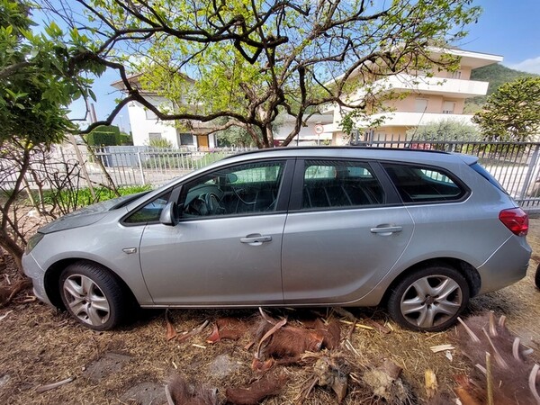 1#6925 Autovettura Opel Astra in vendita - foto 1