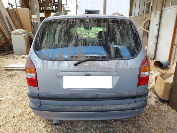 2#6925 Autovettura Opel Zafira in vendita - foto 2