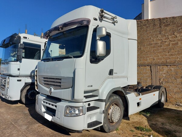Autocarri in vendita