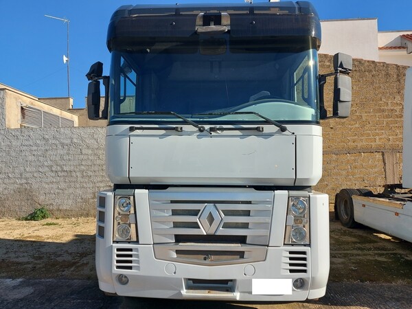 Autocarri in vendita
