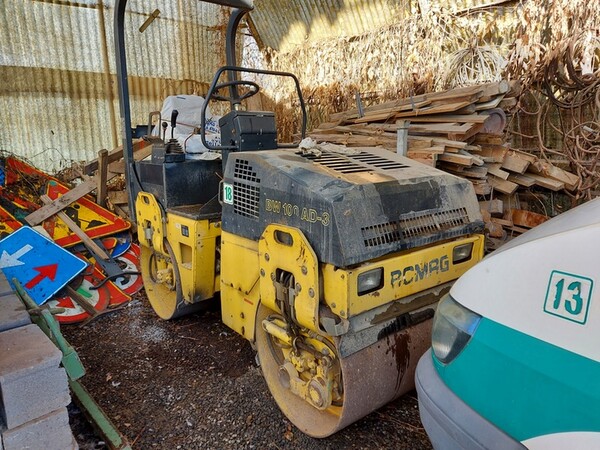 14#6932 Rullo compattatore Bomag in vendita - foto 1