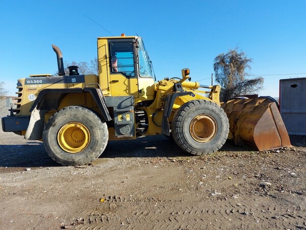 15#6932 Pala gommata Komatsu in vendita - foto 6