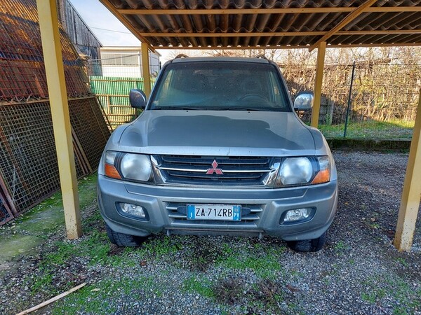 7#6932 Mitsubishi pajero in vendita - foto 2