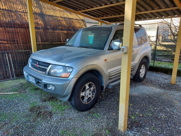 7#6932 Mitsubishi pajero in vendita - foto 3