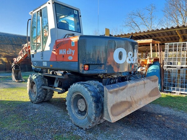 8#6932 Escavatore gommato O&K in vendita - foto 12