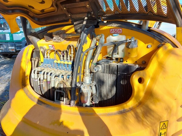 9#6932 Mini escavatore JCB in vendita - foto 4